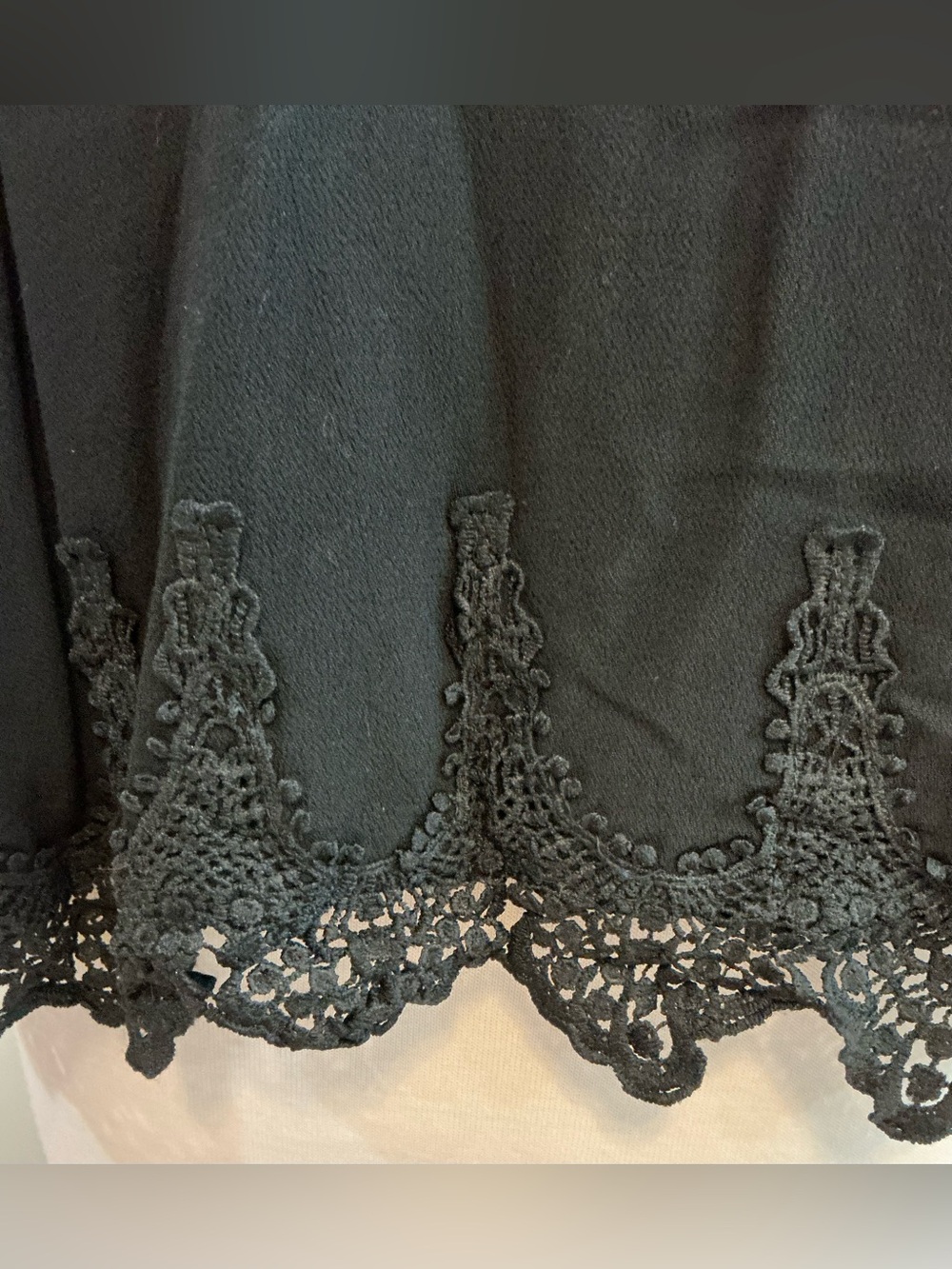 Elodie Black Halter-Neck Top with Lace-Trim Hem DP - Picture 2 of 7
